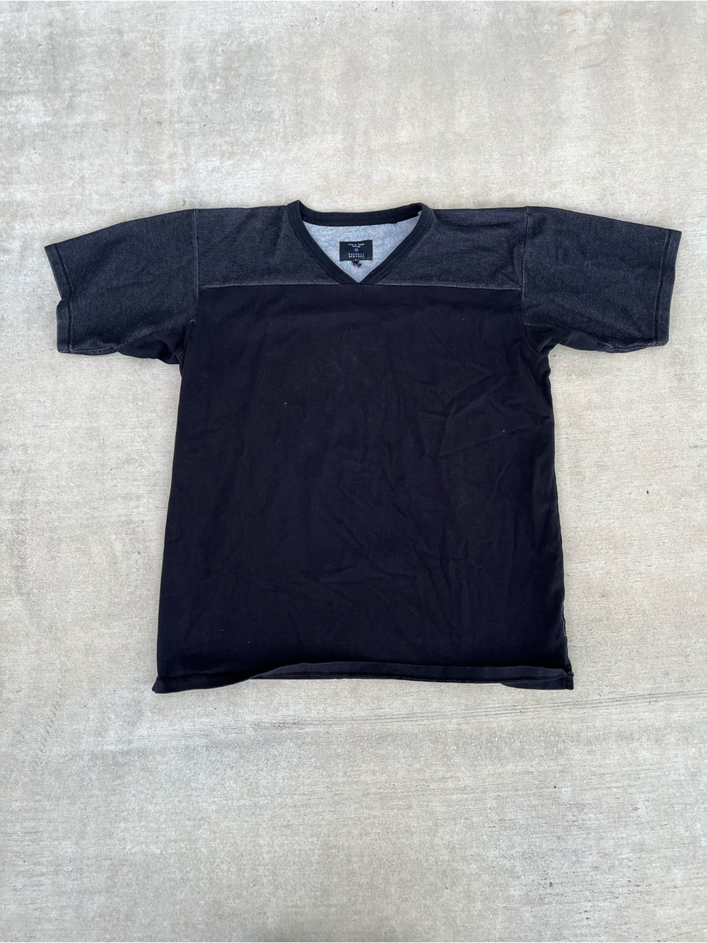 rag & bone Men's Short Sleeve Dark Heather Black Tee size M